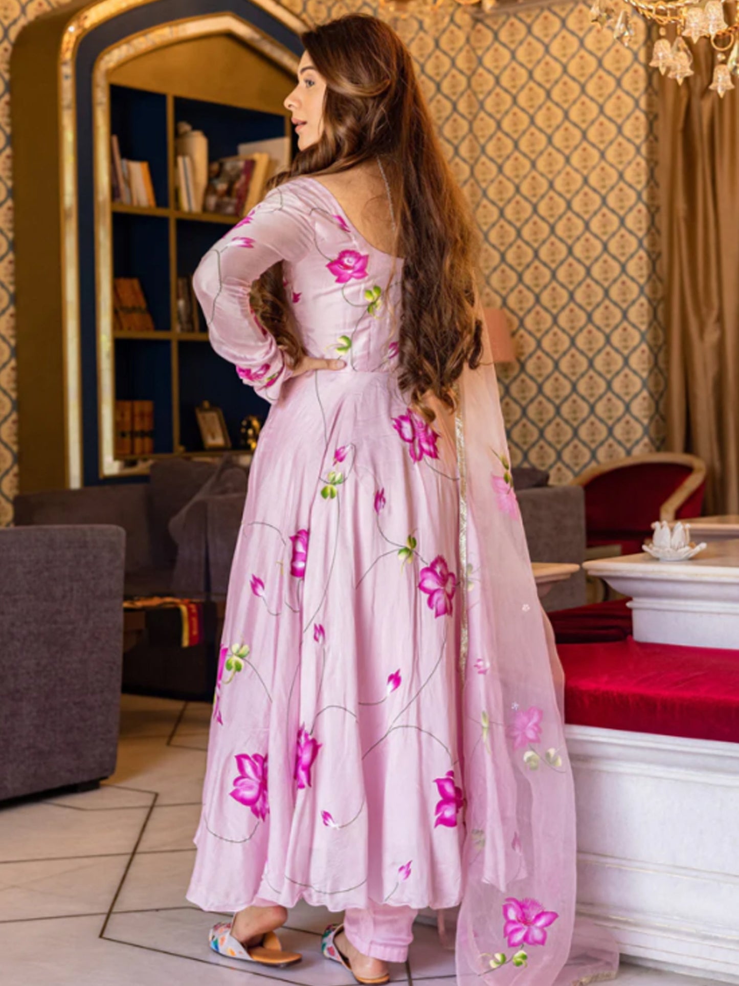 Aarohi Pink Handpainted Suit Set - Pink